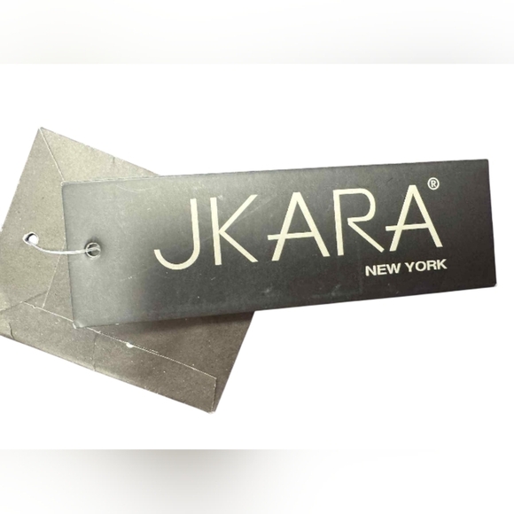 J Kara NWT Dress Plum Formal Gown Beaded Sleeveless Flowing Maxi Size 8P - Picture 9 of 12